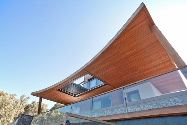 Retractable Tilting Louvre Roofs Retractable Tilting Louvre Roofs