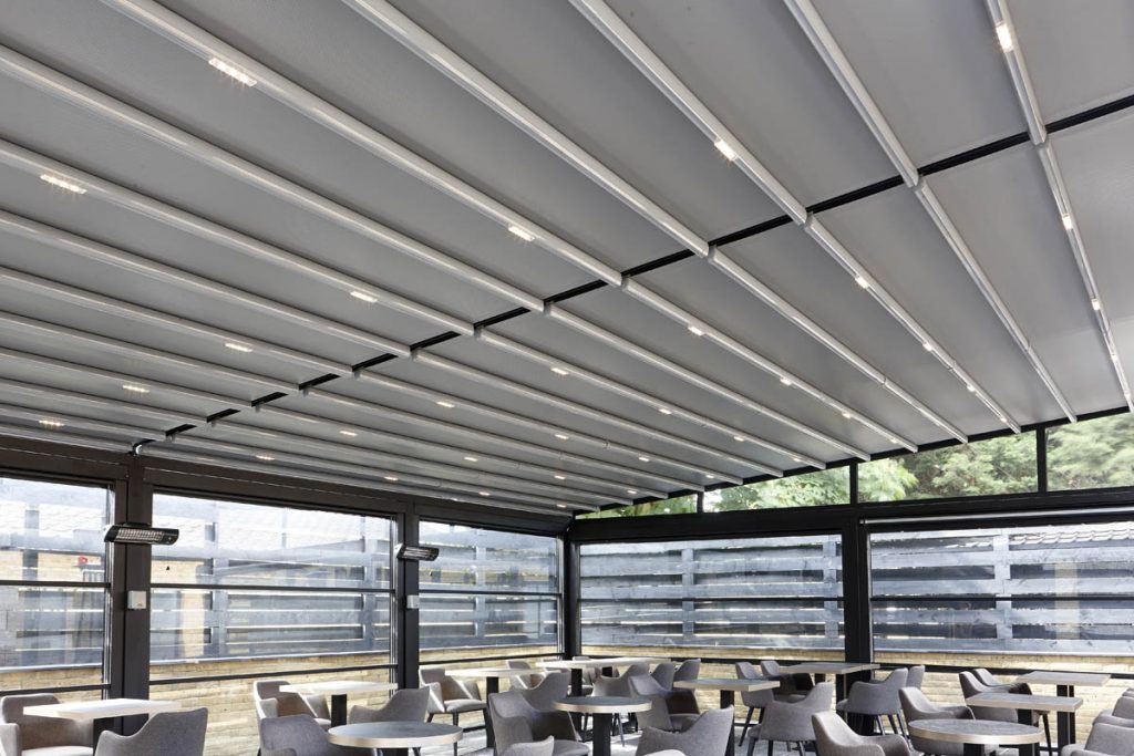 Bentley Golf Club Retractable Roof System Outdoor Dining