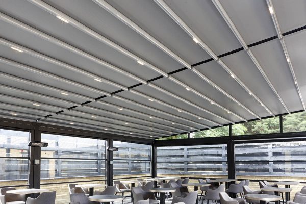 Bentley Golf Club Retractable Roof System Outdoor Dining