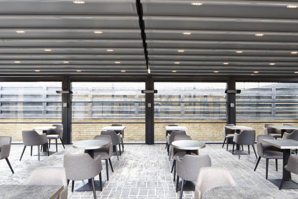 Bentley Golf Club Retractable Roof System Outdoor Dining