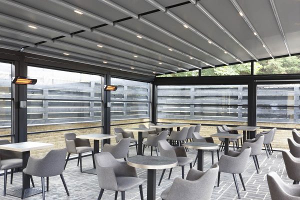 Bentley Golf Club Retractable Roof System Outdoor Dining