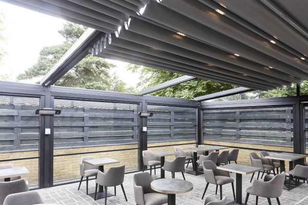 Bentley Golf Club Retractable Roof System Outdoor Dining