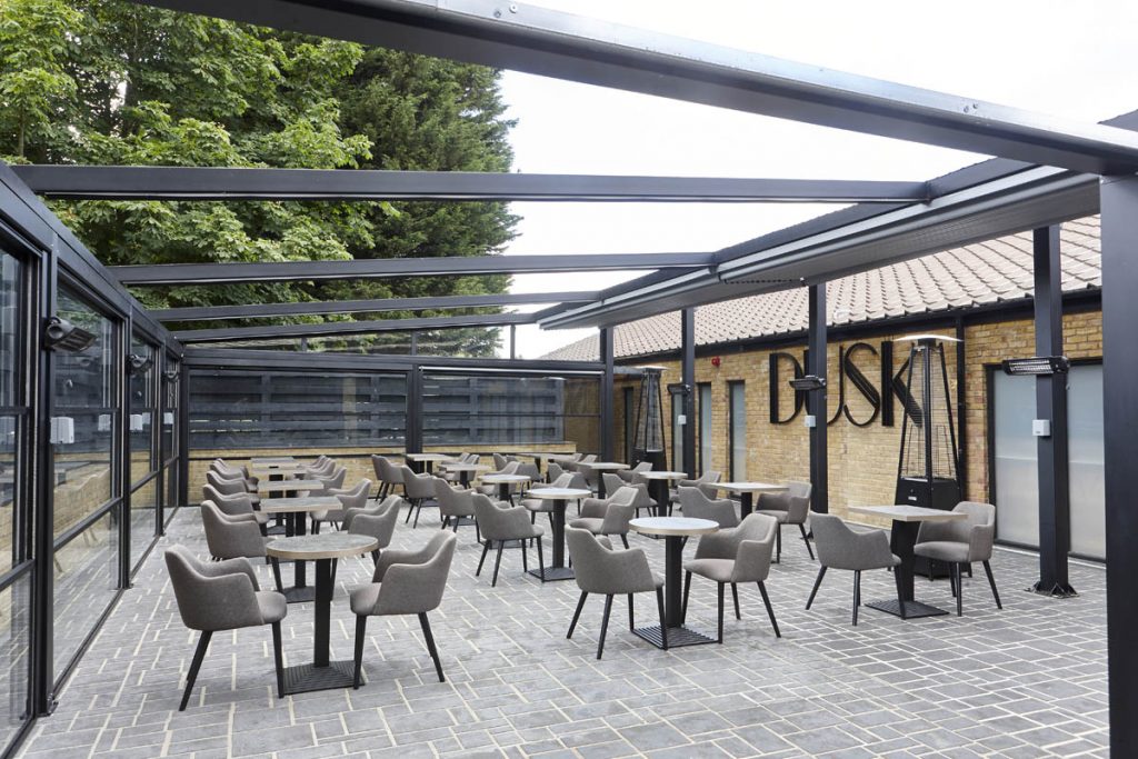 Bentley Golf Club Retractable Roof System Outdoor Dining