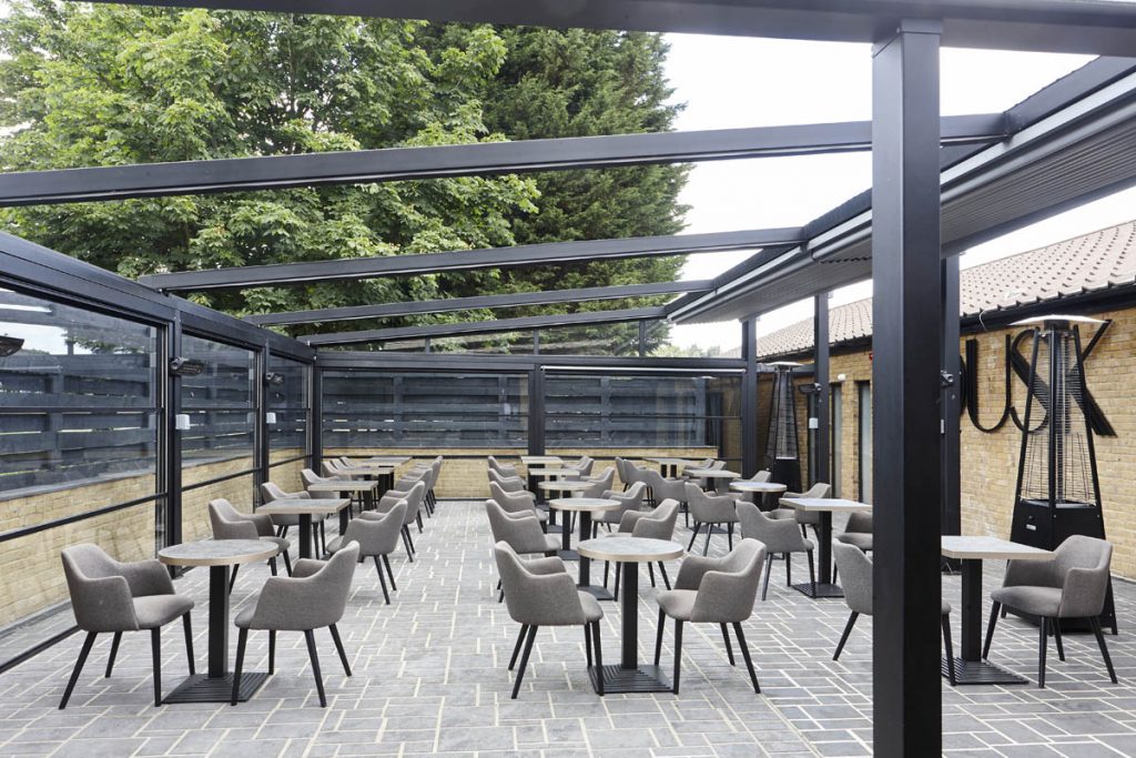 Bentley Golf Club Retractable Roof System Outdoor Dining