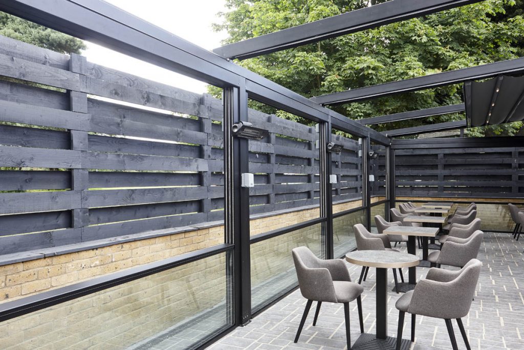 Bentley Golf Club Retractable Roof System Outdoor Dining
