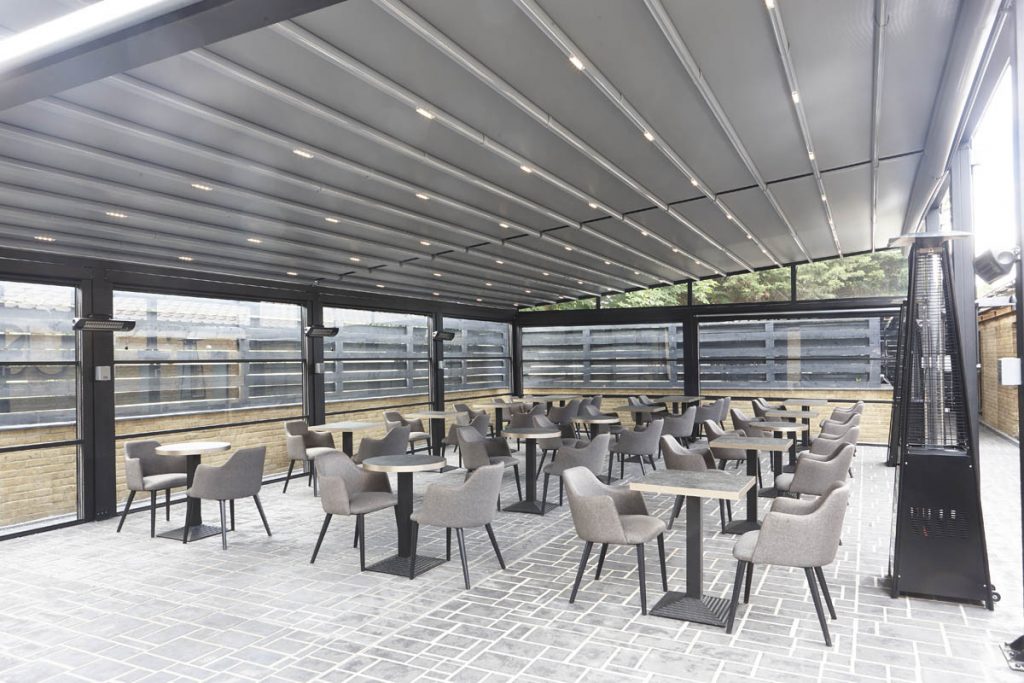 Bentley Golf Club Retractable Roof System Outdoor Dining