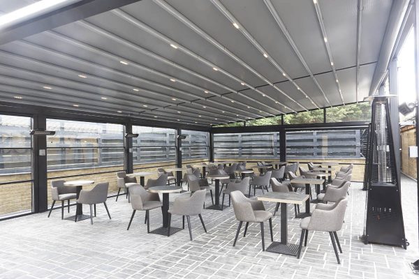 Bentley Golf Club Retractable Roof System Outdoor Dining