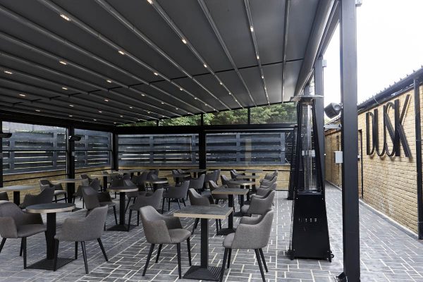 Bentley Golf Club Retractable Roof System Outdoor Dining
