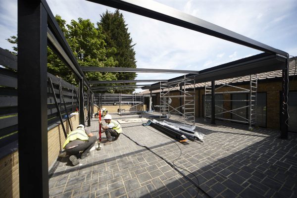 Bentley Golf Club Retractable Roof System Outdoor Dining Bentley Golf Club Retractable Roof System Outdoor Dining