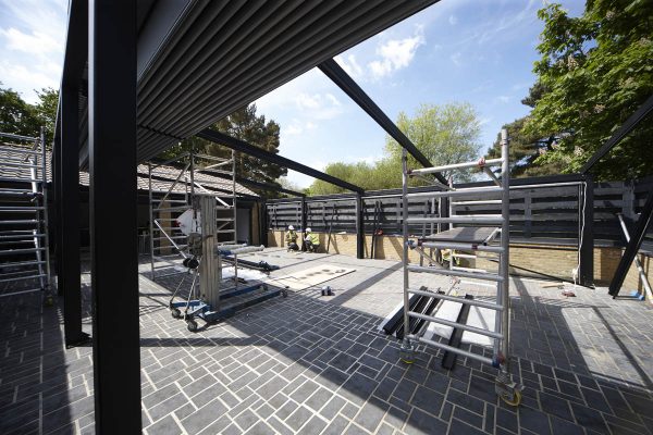 Bentley Golf Club Retractable Roof System Outdoor Dining Bentley Golf Club Retractable Roof System Outdoor Dining