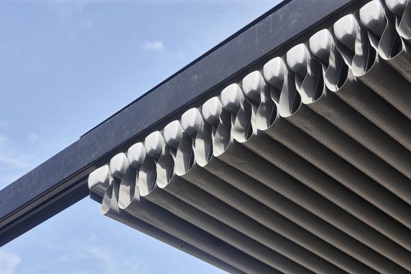 Bentley Golf Club Retractable Roof System Outdoor Dining Bentley Golf Club Retractable Roof System Outdoor Dining