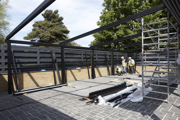 Bentley Golf Club Retractable Roof System Outdoor Dining Bentley Golf Club Retractable Roof System Outdoor Dining