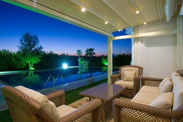 External Outdoor Retractable Louvre Systems Motorised Outdoor Dining External Outdoor Retractable Louvre Systems Motorised Outdoor Dining