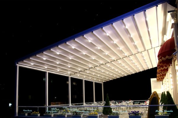 External Outdoor Retractable Louvre Systems Motorised Outdoor Dining External Outdoor Retractable Louvre Systems Motorised Outdoor Dining