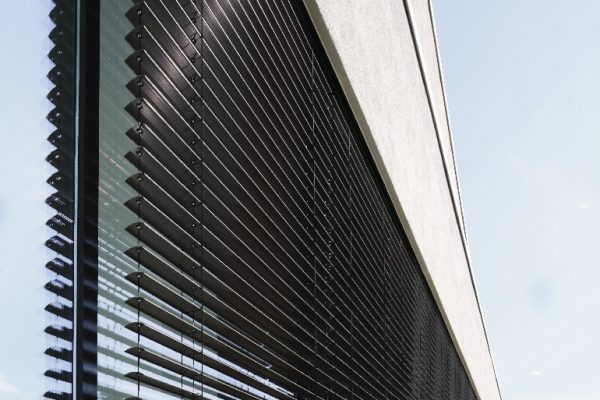 External Venetian Retractable Motorised Roof Pergola Awning London Commercial Architecture Outdoor