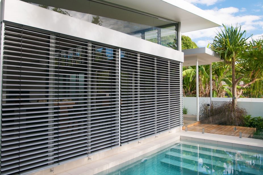 External Venetian Retractable Motorised Roof Pergola Awning London Commercial Architecture Outdoor