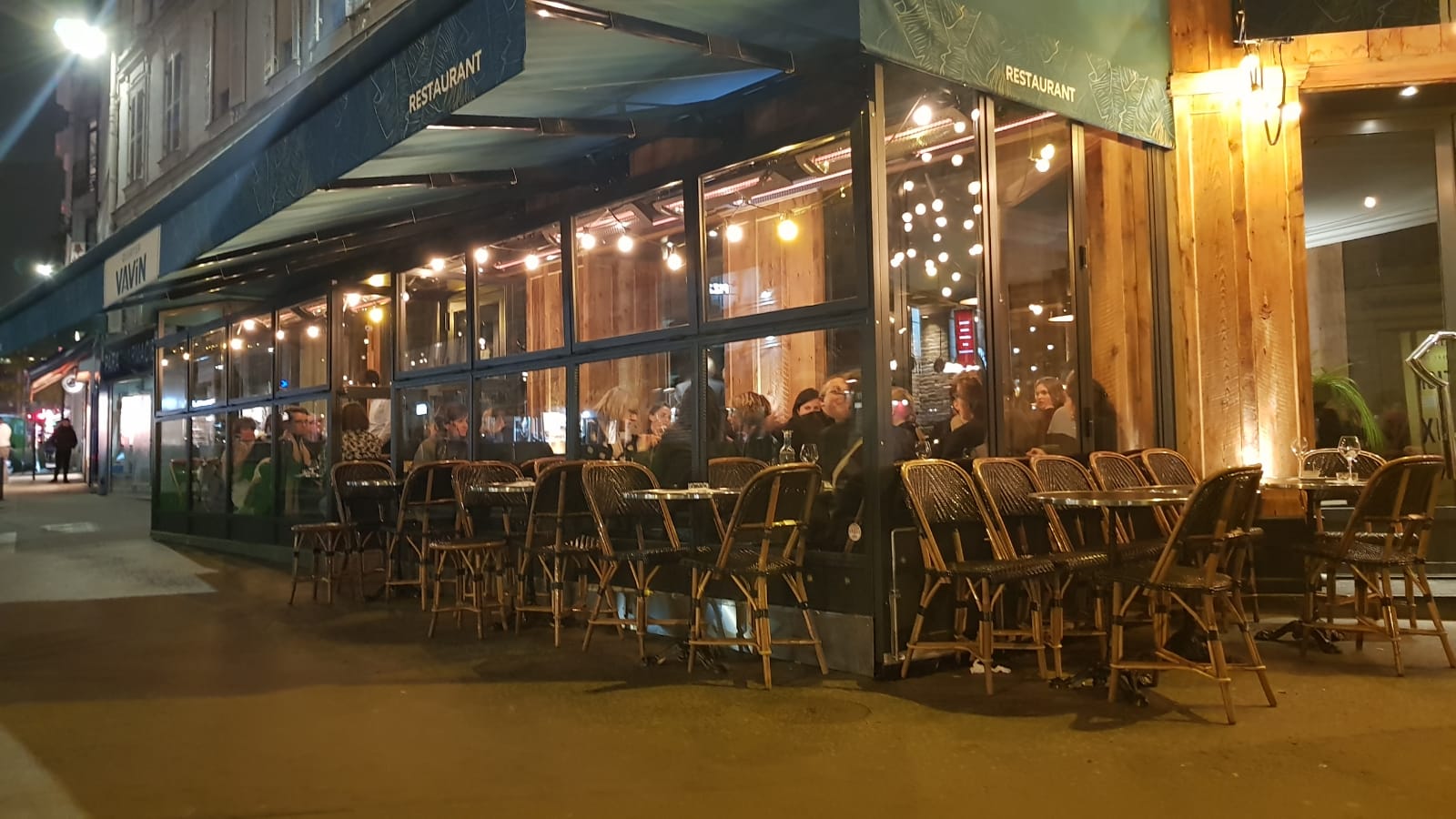 Outdoor Heating Parasols External Venetian Retractable Motorised Roof Pergola Awning London Commercial Architecture Outdoor