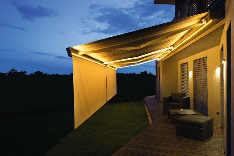 retractable awning roof with lighting