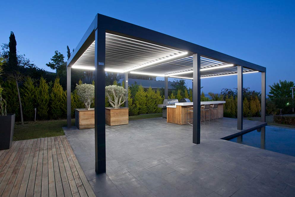 self supporting retractable roof