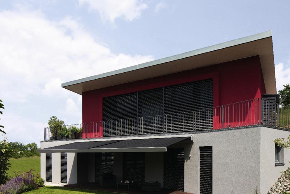 retractable awning