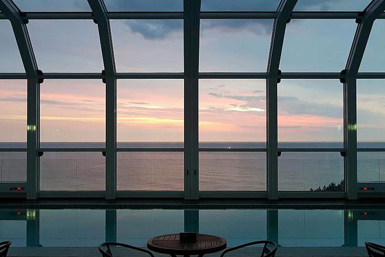 retractable glass roof