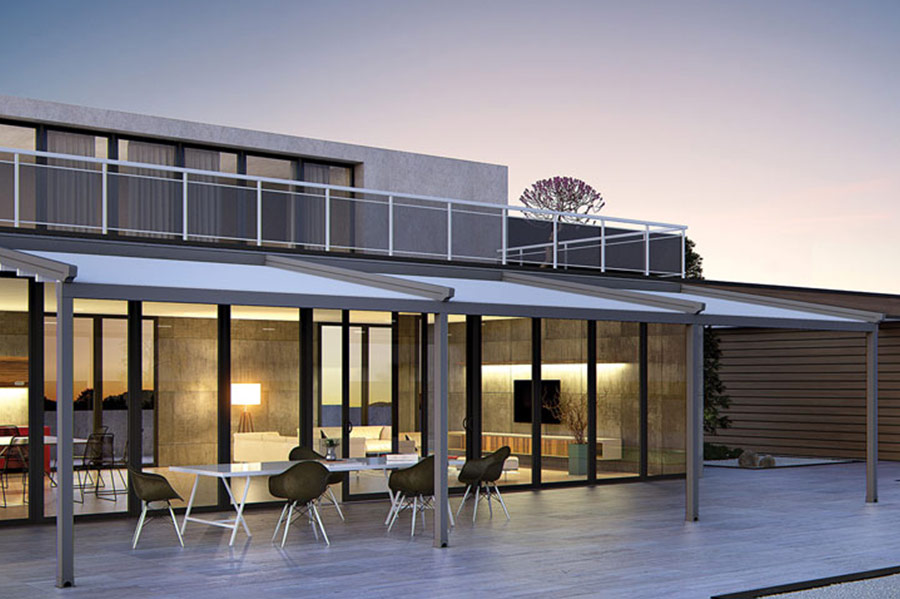 Retractable fabric roof